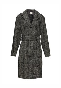 Płaszcz w wzór houndstooth w czerni i bieli, z wyłogowym kołnierzem, długimi rękawami, guzikami z przodu oraz wcięciem w talii z paskiem.