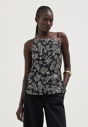 Haut sans manches noir avec de légers motifs floraux et paisley, comportant des bretelles fines et une coupe décontractée. Tissu doux avec un léger éclat.