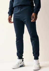 Next - REGULAR FIT - Spodnji deli trenirk - navy blue Miniaturna slika 1