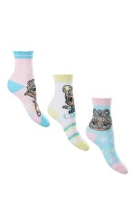 Tre paia di calze di cotone con disegni di cartoni animati. I colori includono rosa, bianco, azzurro chiaro e giallo; presentano motivi e bordi ondulati.