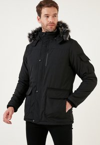 HOODED - Téli kabát - black