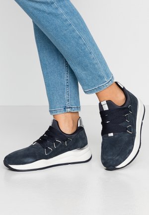 Trainers - navy