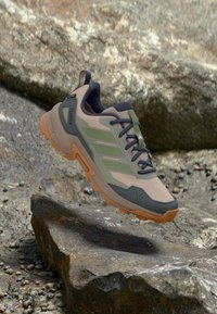 Valgt, taupe/tent green/clay