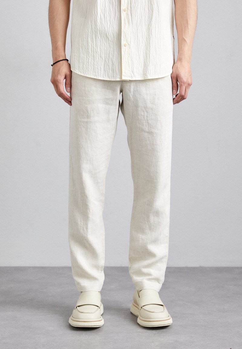 NN.07 THEO - Kelnės - beige