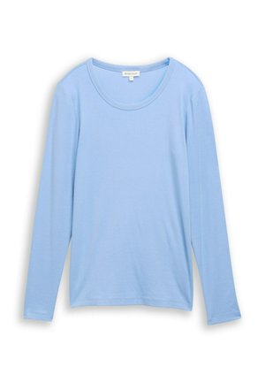 Camicia a manica lunga azzurro chiaro realizzata in tessuto morbido, con scollo rotondo e vestibilità rilassata, senza ulteriori dettagli o fantasie.