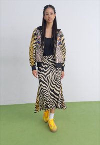 adidas Originals ADIDAS FARM RIO 3-STRIPES MAXI - A-vonalú szoknya - crystal sand