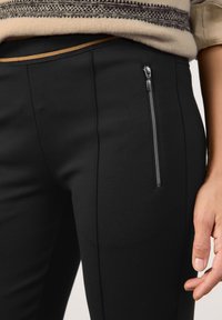 Gerry Weber Stoffhose - schwarz