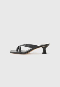 BREVEL - Natikači s peto - black