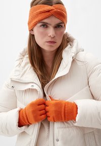 s.Oliver Gants - light orange