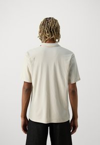 GAP JOHNNY COLLAR - Polotričko - bedrock