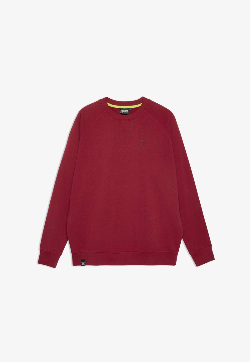 Sweat-shirt bordeaux avec un col ras du cou côtelé, des manches raglan et un logo texturé sur la poitrine. Présente un col intérieur jaune contrastant.