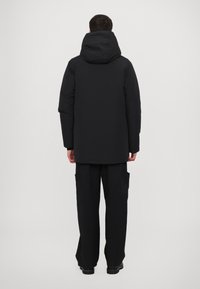 QUARTZ CO JULES - Dūnu mētelis - black