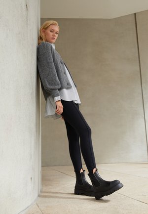 NESSA - Classic ankle boots - black/white