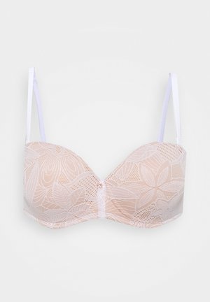 Čipkasti modrček z cvetličnim vzorcem v mehki roza barvi, z oblikovanimi skodelicami in belimi nastavljivimi naramnicami. V središču okrašen z majhnim dekorativnim detajlom.