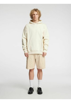 LOOSE FIT - Shorts - birch