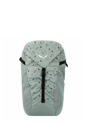 Lichtgrijze rugzak met geometrische patronen, verstelbare schouderbanden, voorvak met rits en een trekkoordsluiting aan de bovenkant. Duurzaam, lichtgewicht materiaal.