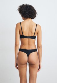 Tommy Hilfiger FLAG THONG 3 PACK - String - white/black/grey heather