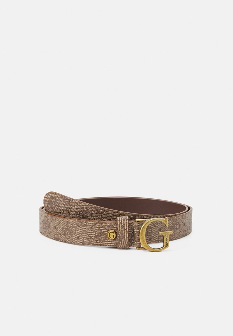 Ceinture marron à motifs avec boucle dorée "G" et petit clou doré avec "G" sur un fond clair uni.