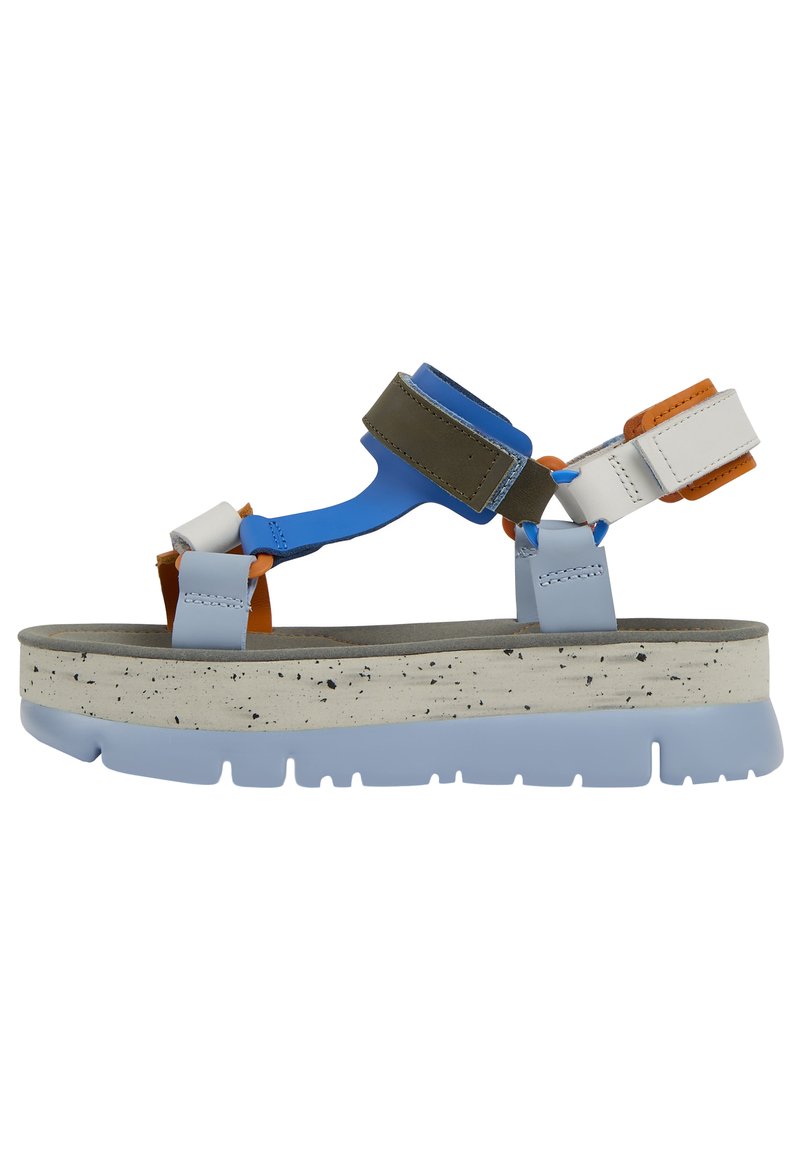 camper oruga up platform sandal