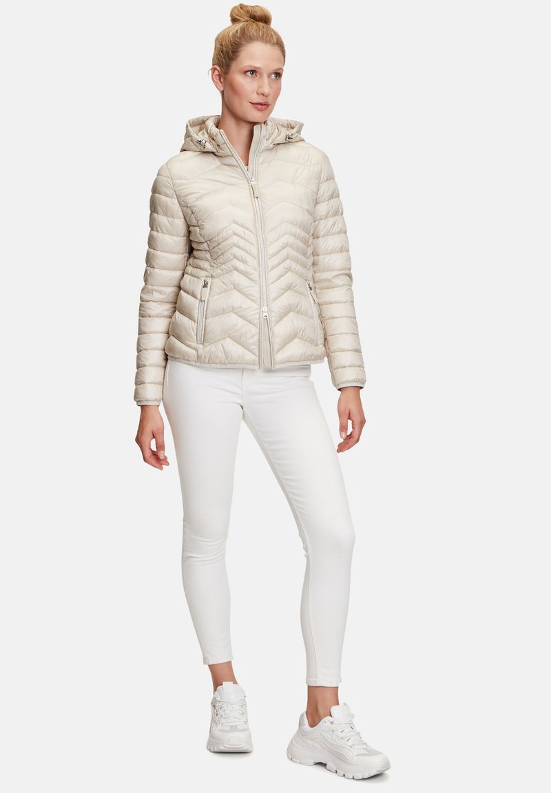 Damen Leichte Jacken | Betty Barclay Winterjacke beige - MS17496 Damen Leichte Jacken | Betty Barclay Winterjacke beige - MS17496