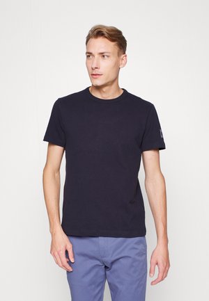 SLEEVE BADGE TEE - T-shirt basic - desert sky