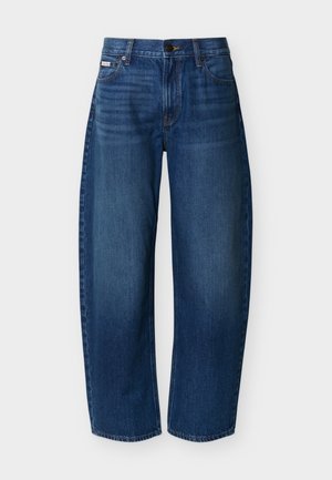Mørkeblå jeans med høj talje og lige ben, forlommer, bæltestropper, knaplukning og diskret falming på lårene.