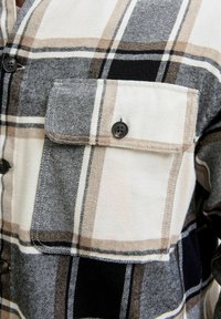 Jack & Jones JJECHARGE LS NOOS - Camisa - crockery
