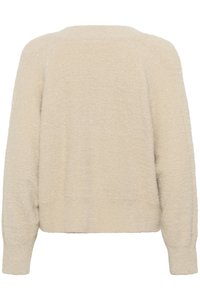 Béžový dlouhý chlupatý pletený svetr s žebrovanými manžetami, lemem a kulatým výstřihem, zobrazený zezadu.