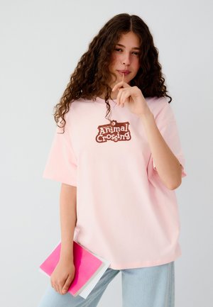 Bershka TSHIRT - Nyomott mintás póló - light pink