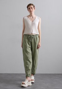 rag & bone JORDAN PANT - Auduma bikses - jade