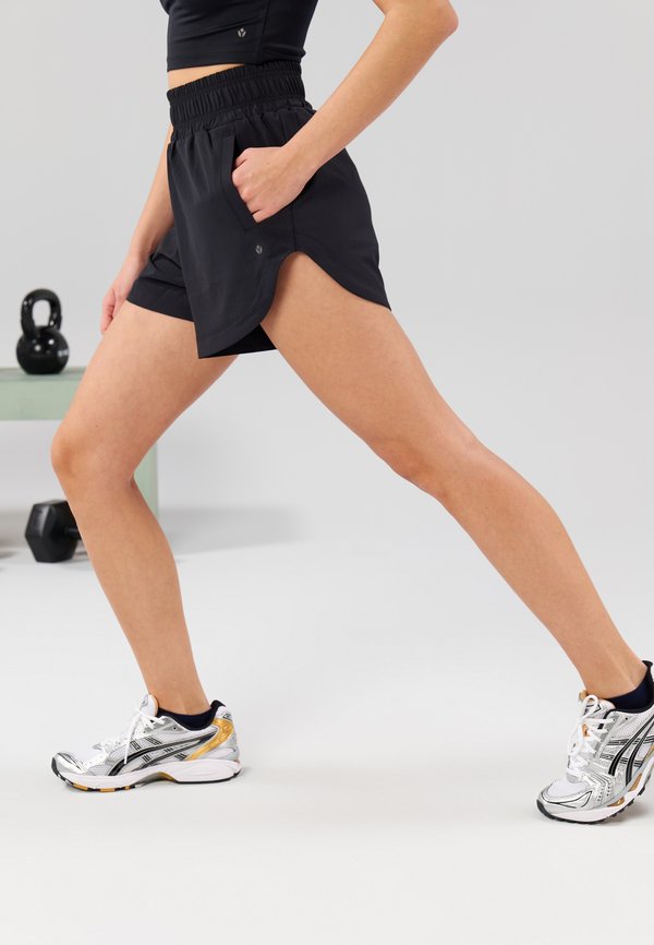 HIGH RISE RUNNING SHORTS - Kurze Sporthose