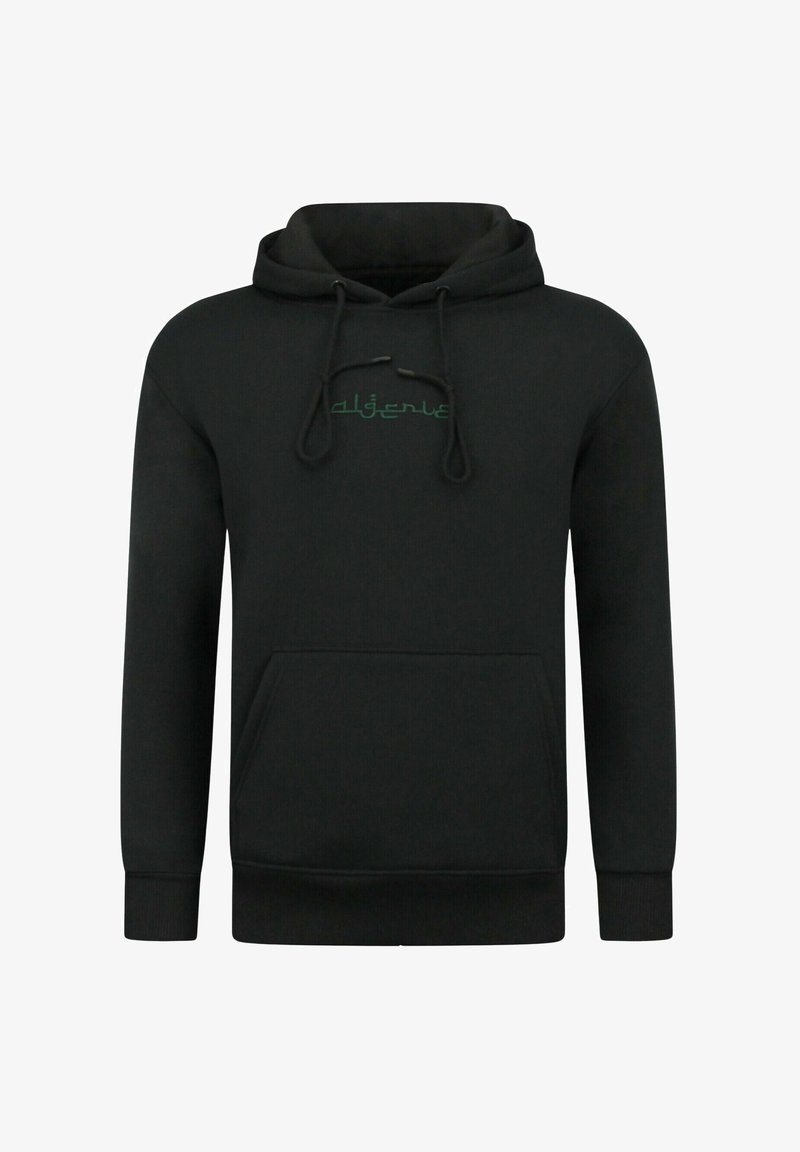 Zwarte hoodie gemaakt van een katoenmix. Voorzien van trekkoord, kangoeroezak en groene letters op de borst. Zachte textuur, normale pasvorm.
