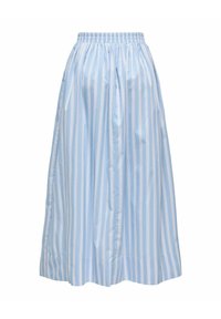 Ανοικτό μπλε φούστα με κάθετες λευκές ρίγες, κατασκευασμένη από απαλή ύφανση. Διαθέτει ελαστική μέση και πλισέ σχέδιο. Φτάνει λίγο κάτω από το γόνατο.