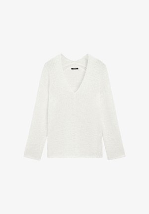 Witte gebreide trui met lange mouwen, een diepe V-hals en een zacht, gestructureerd patroon.