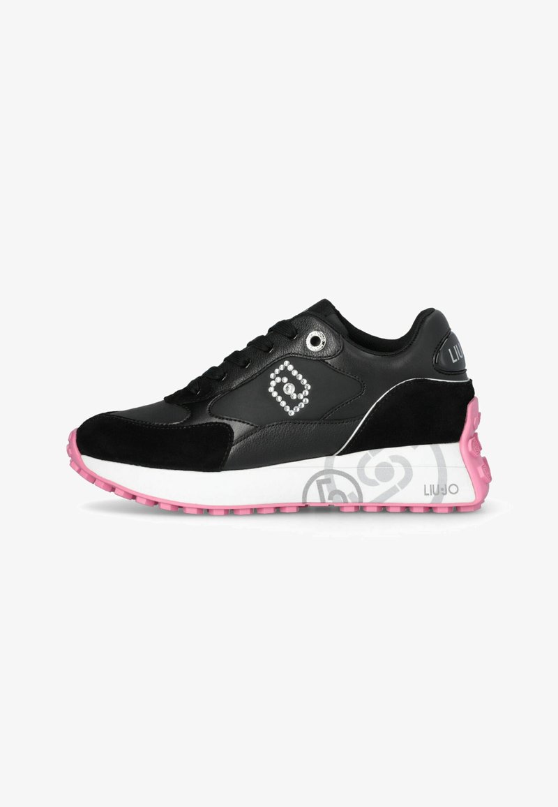 Baskets noires avec semelle rose, semelle intermédiaire blanche avec logos décoratifs, détail en strass sur le côté et design à lacets.