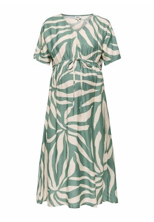 Midi-kjole med korte ærmer og grønne og beige store bladprint, V-udskæring og bindebånd i taljen.