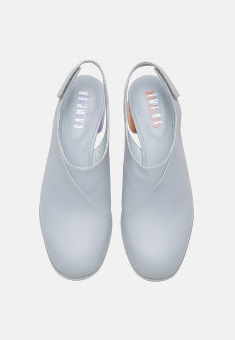 Camper | Colección de botines para niña en azul marino — ZAMORAshop