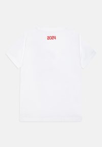 Nike Performance Klub merchandise - white