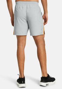 Under Armour LAUNCH - Träningsshorts - mod gray