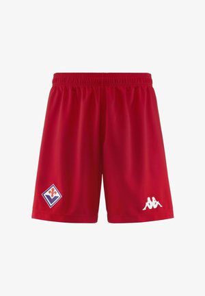 Shorts de sport rouges avec une taille élastique. Présente un logo en forme de diamant sur le côté gauche et un logo Kappa blanc sur le côté droit.