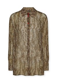 Blusa con stampa leopardata, colletto, maniche lunghe e tre bottoni rossi davanti. Realizzata in tessuto leggero con una texture trasparente.