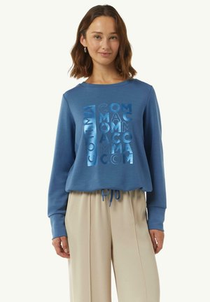 - Bluza