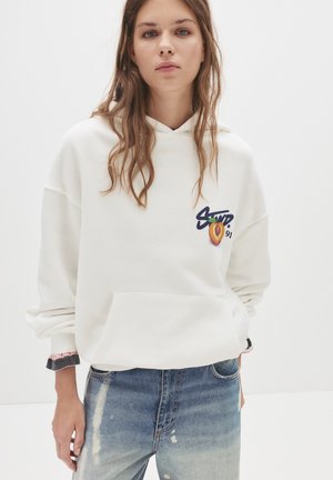 - Bluza z kapturem