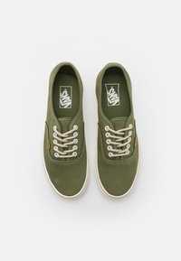 Vans AUTHENTIC UNISEX - Joggesko - green