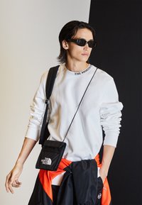 The North Face ZUMU CREW - Camisola - white