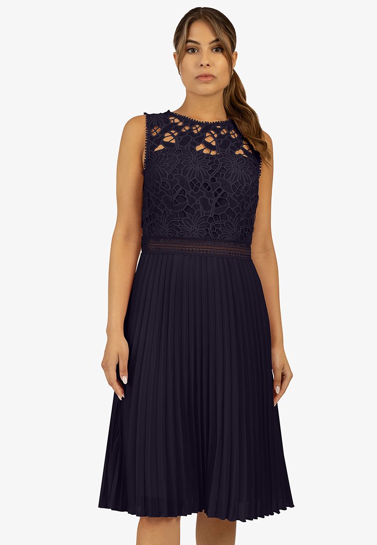 Apart Glamour Cocktailjurk donkerblauw Apart Glamour Cocktailjurk donkerblauw