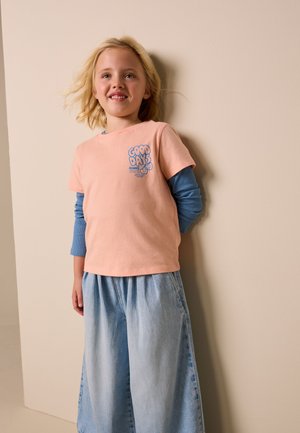 Next REGULAR FIT  - Majica kratkih rukava s printom - orange heart