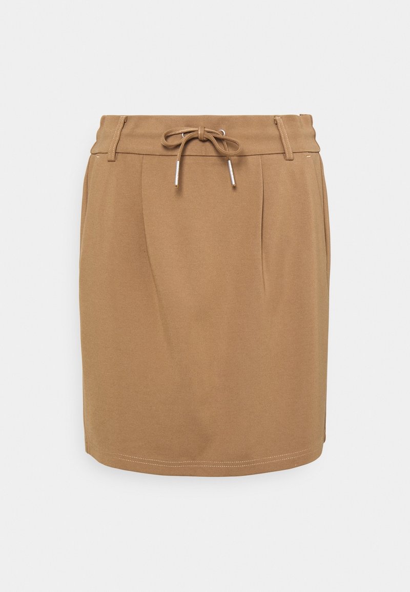 Jupe marron, longueur genou, avec une taille à cordon de serrage, un design plissé et une texture lisse. Comprend des accents en métal argenté au niveau du cordon.