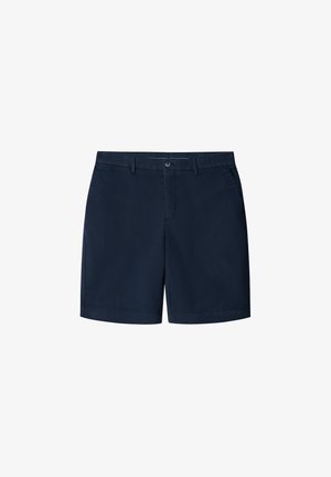 Bordo plave kratke hlače izrađene od lagane tkanine, s kopčanjem na dugme, prednjim džepovima i ravnim rubom. Glatka tekstura bez uzoraka.