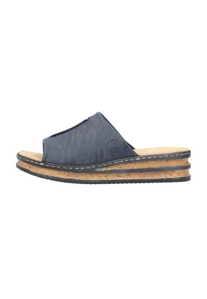 Sandale en cuir noir à enfiler avec un dessus arrondi, une semelle intermédiaire en liège et une semelle texturée ; inclut des coutures visibles et un détail du logo de la marque.